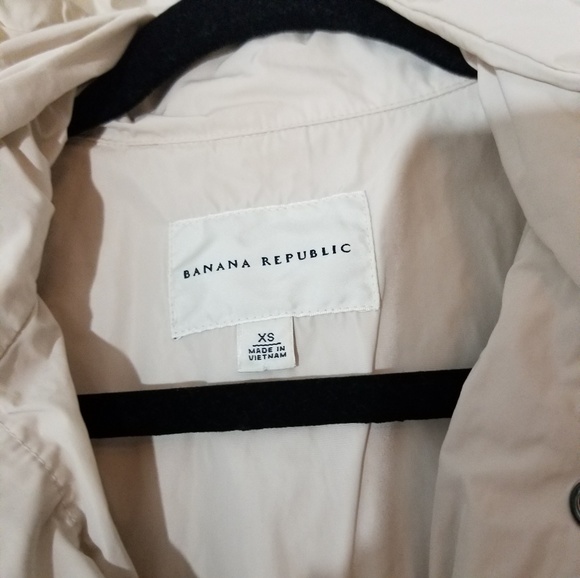 Banana Republic Ruffle Rain Jacket Size XS - Picture 4 of 6